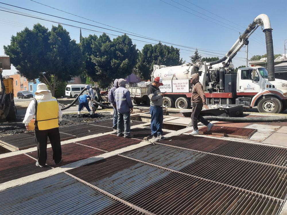 C8546378-55E0-4273-89DA-A270671B3EB4