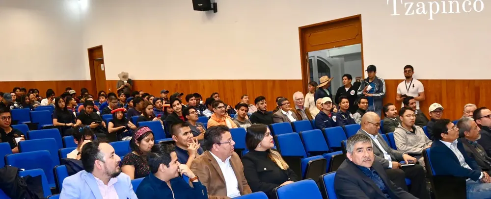 35398BB7-8F05-4BEF-BE47-F96F189F3172