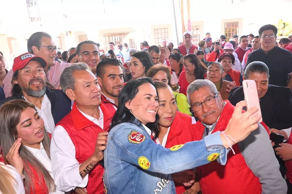 4C5B6AB1-DA39-40A8-8A86-2EF8BDF9AB34