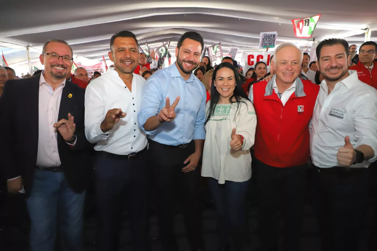 6F42724E-E5CD-4F17-8F32-BEA9A0081EC0