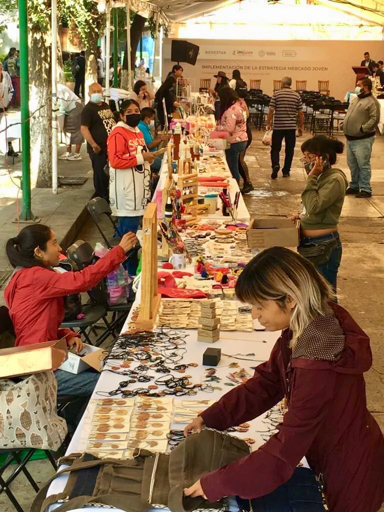 D60FC9B2-452C-478E-882B-A127A8FDF5A9