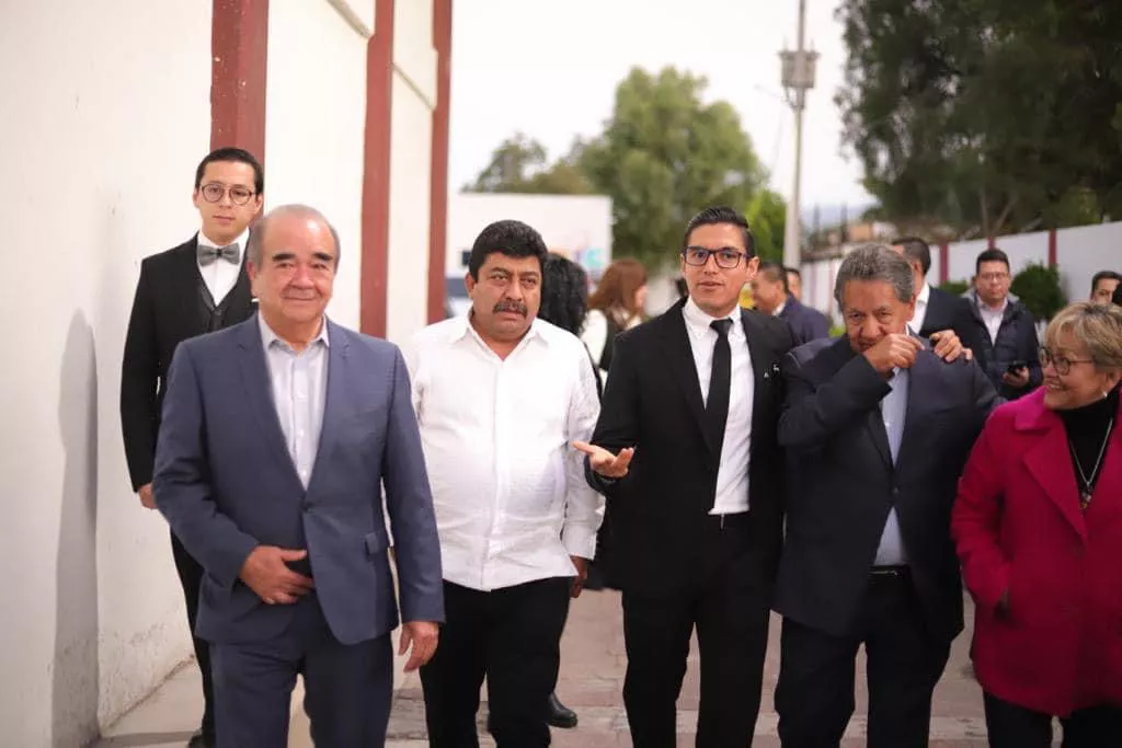 7723A348-AD8B-4742-88BC-730C3FA8EE75