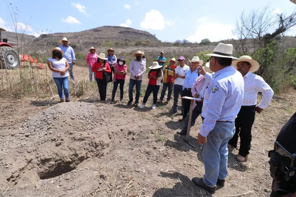 3CD6E787-F804-43BD-B0AE-D17942B25AB8