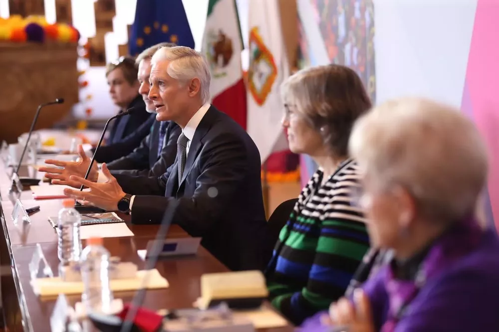 696FCD19-7F41-426C-9611-552B776E56D2