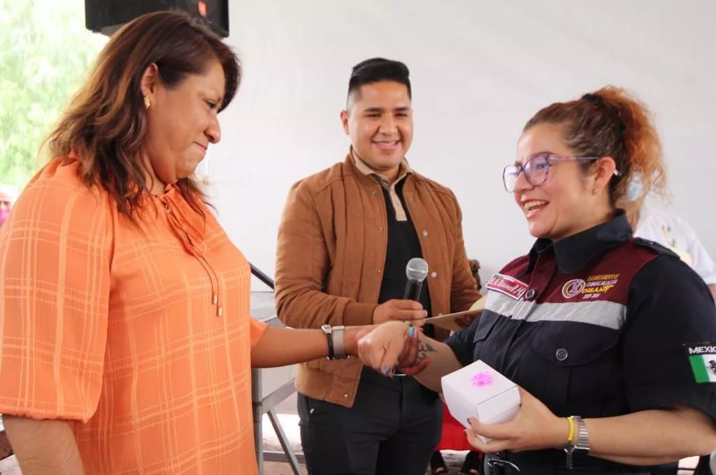 AC3AB735-275B-420F-A428-027ED5252633