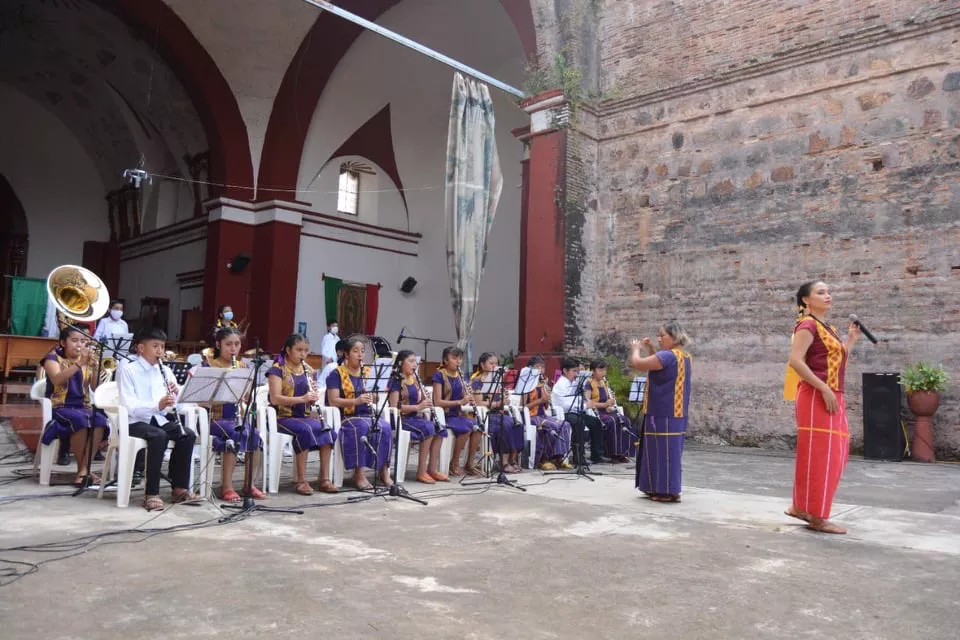 16422D69-FF03-4950-AC0D-86E669236799