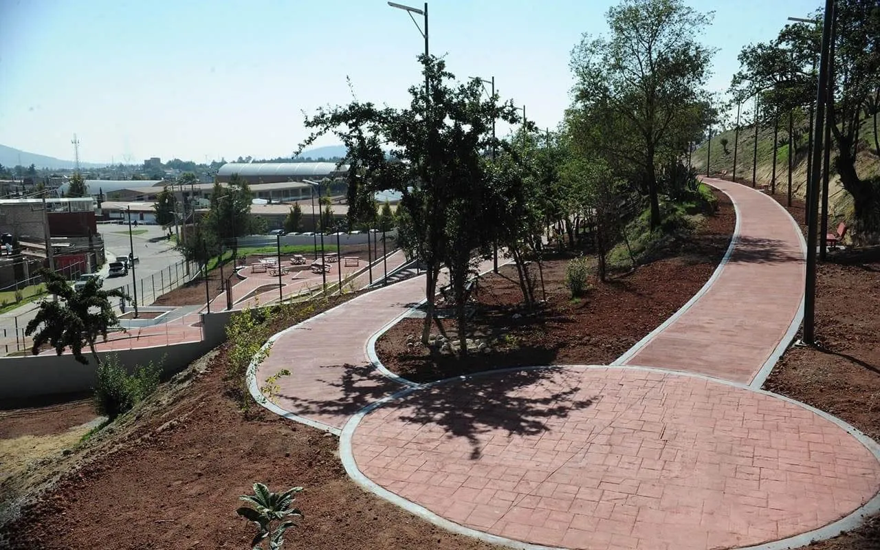 BF8870DA-A169-46C5-BBE1-0F1D196B802C