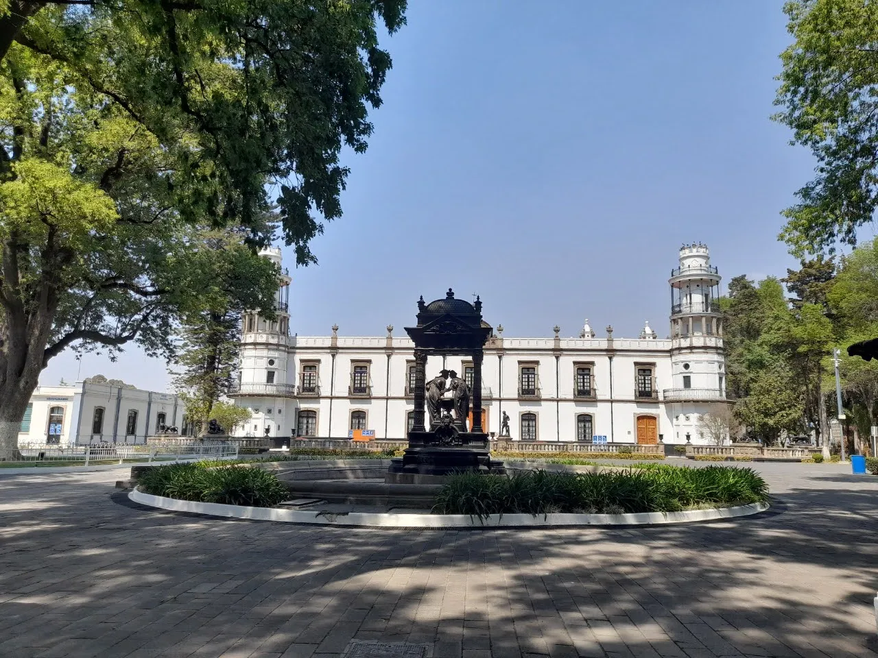 EE61EC31-5642-4317-8C5B-C6EFFA174A92