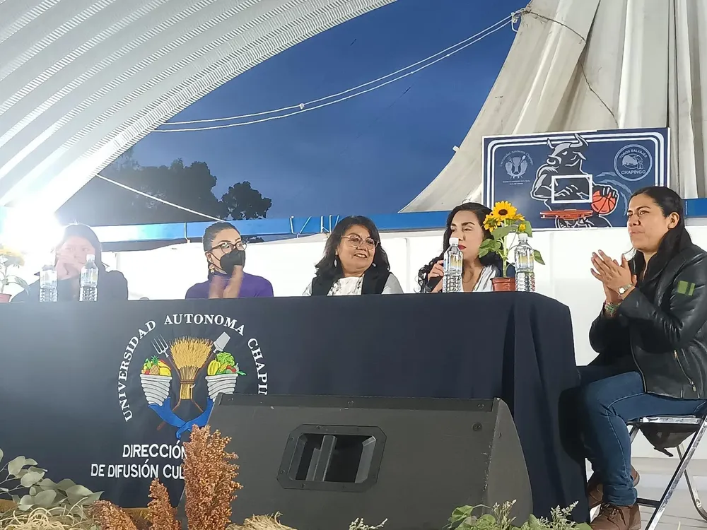 9C313F72-2215-485A-86AE-F5AAD66573CD