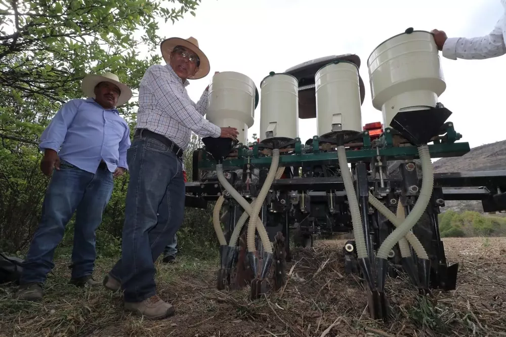 58440C35-1E95-4F55-8FE7-431345E6AF7D