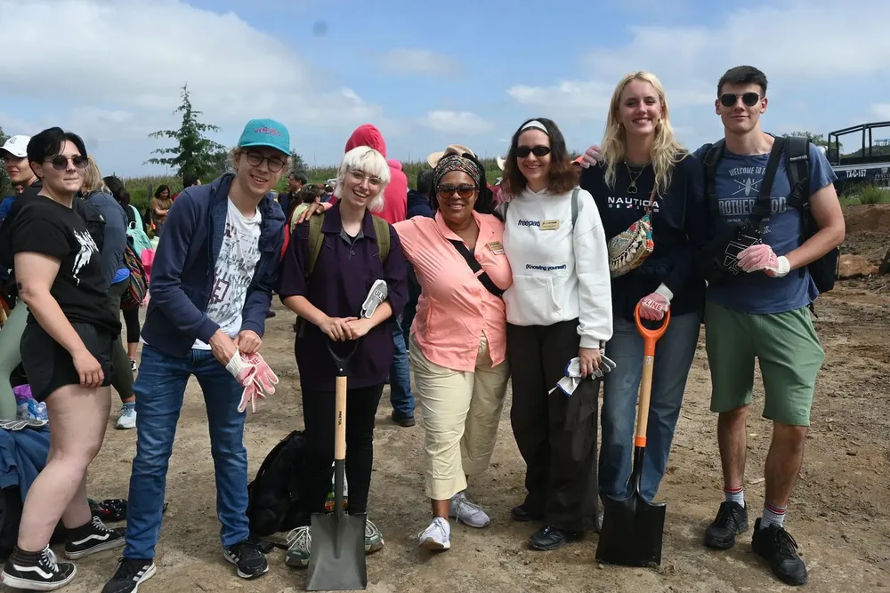 8ACE7369-C991-47EF-AC63-4342D2E1CACE