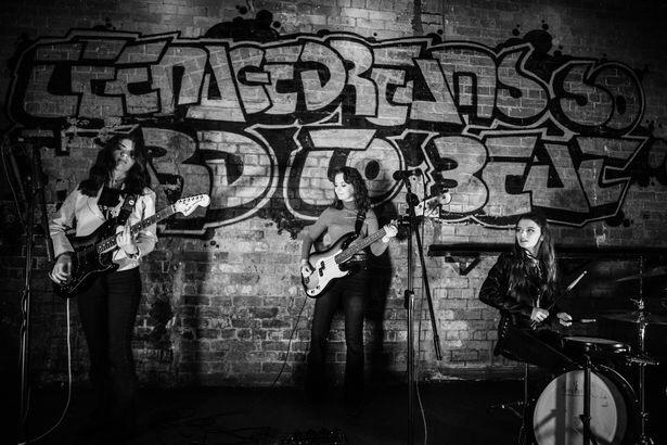 D330CD74-B4BA-412B-92C0-8F3718A7AC24