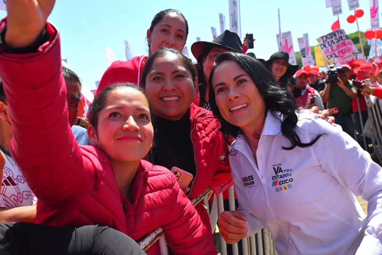 D3BFE02B-644F-464D-A804-FBC4841602AB