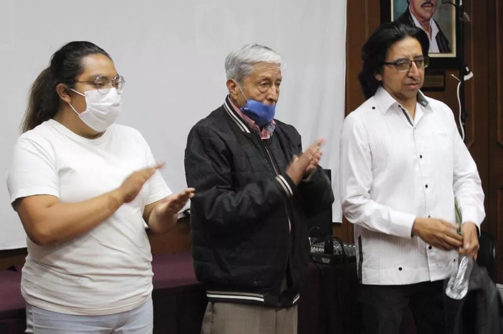 AB8DAFF3-08DD-4E80-BE45-5794CCA39142