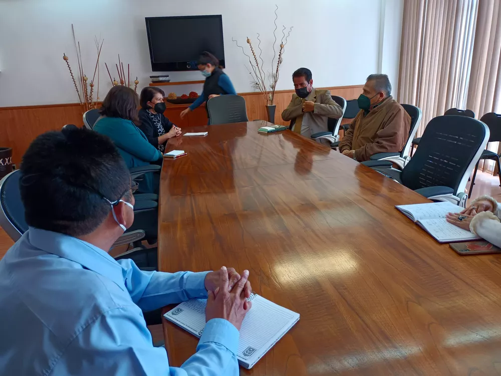 7AD98FD6-F931-4FFB-BCDD-363E3A5E3804