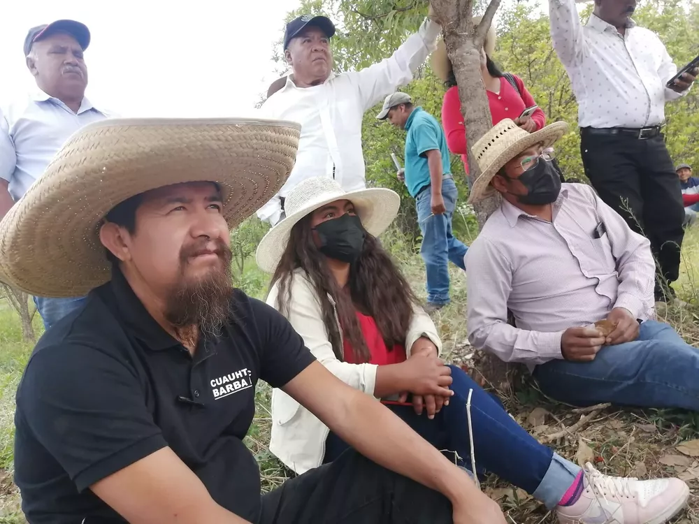 51E7D2C7-0196-4DDF-9450-61A15F3E5CAE