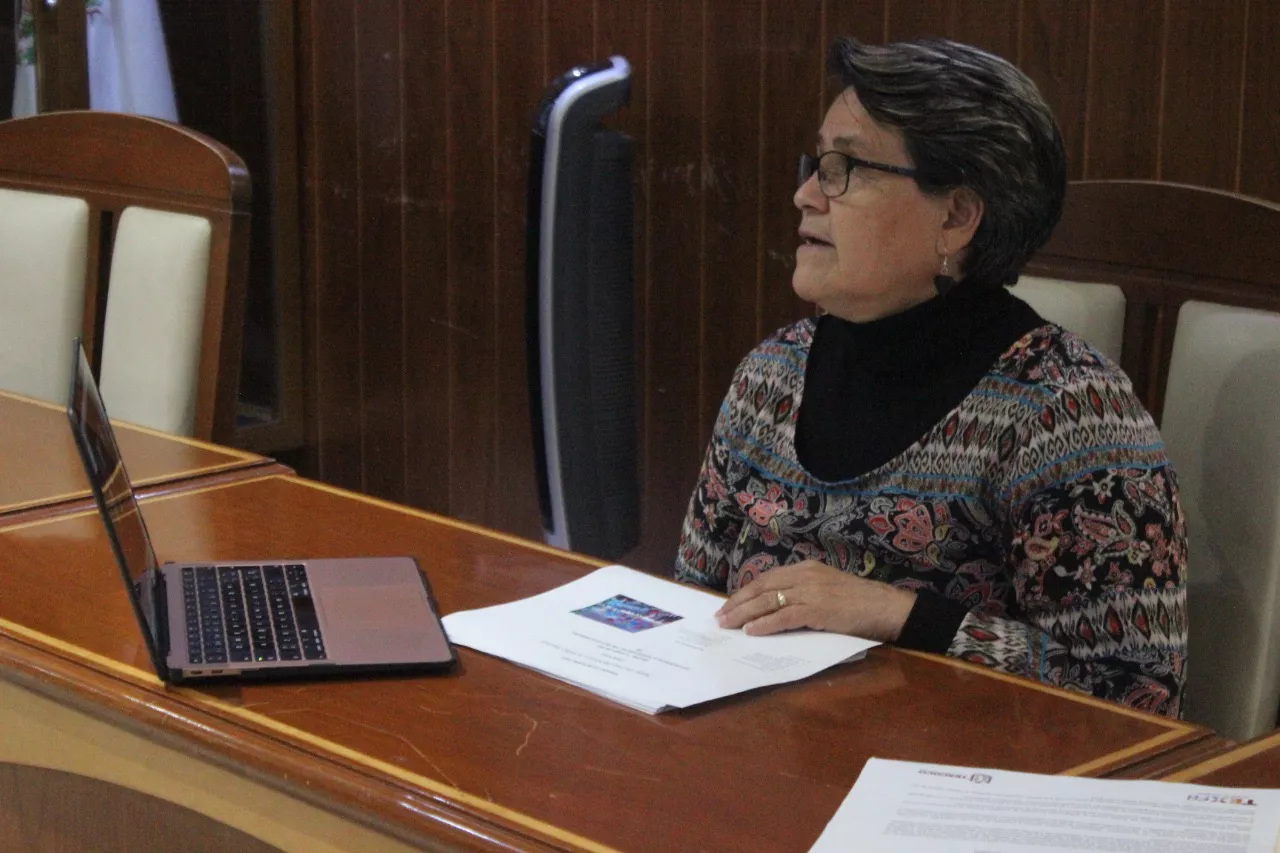 3AC57F09-CD92-4355-A824-D264E7A3F71F