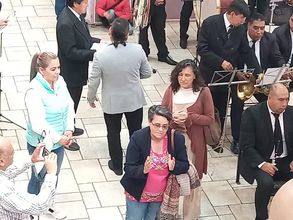 F0733089-E018-4733-90B4-473CA9DAC996