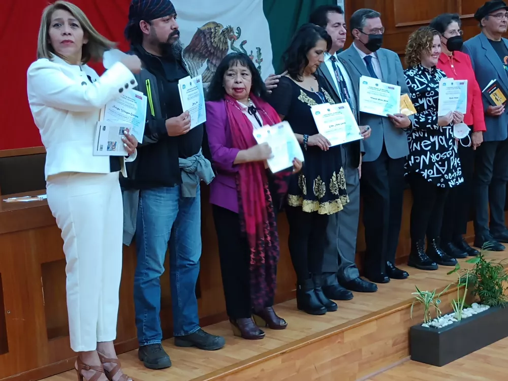 42321165-B0B1-4EDB-BD81-22369C7577A1