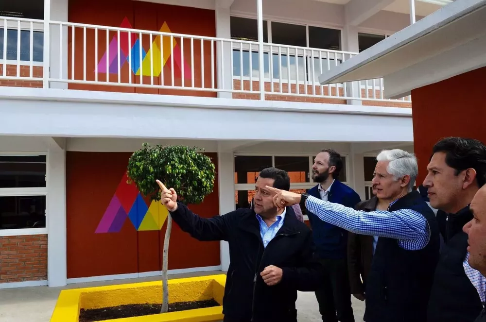 7E0DE340-BCFD-4AC3-8C2B-B059D40F3D64