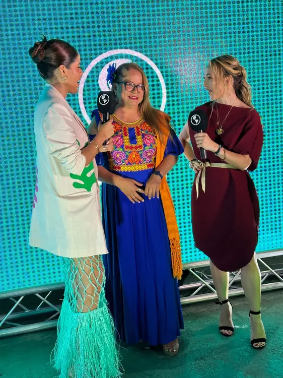 B8EDD32B-C710-4055-8072-CA49158EA6EC