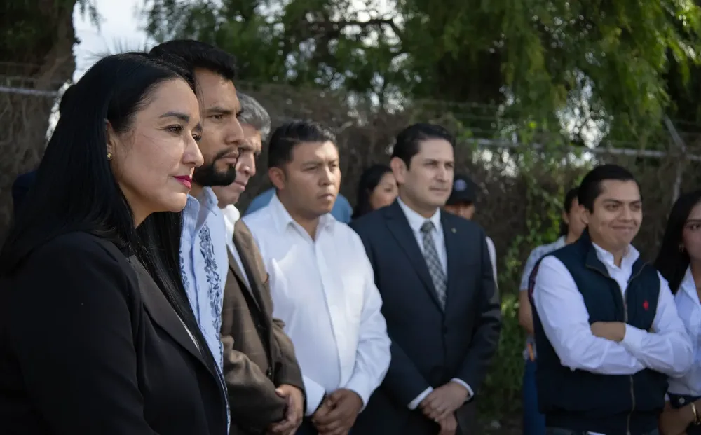 2FC35FC3-C259-4172-87F2-8BFB6795D5B1