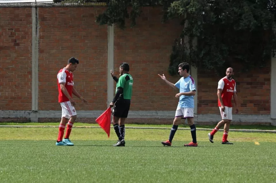 F94B9F69-8BB5-4005-B2C6-0F2A960EDD49