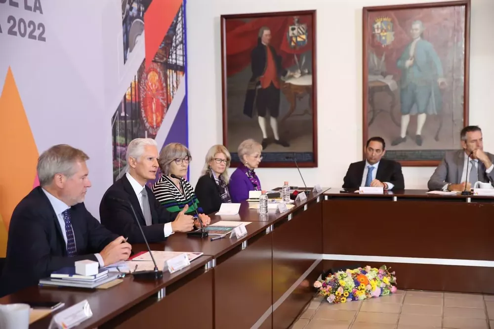 CF9A0717-30BD-46A8-A925-B8E74F1B79F4