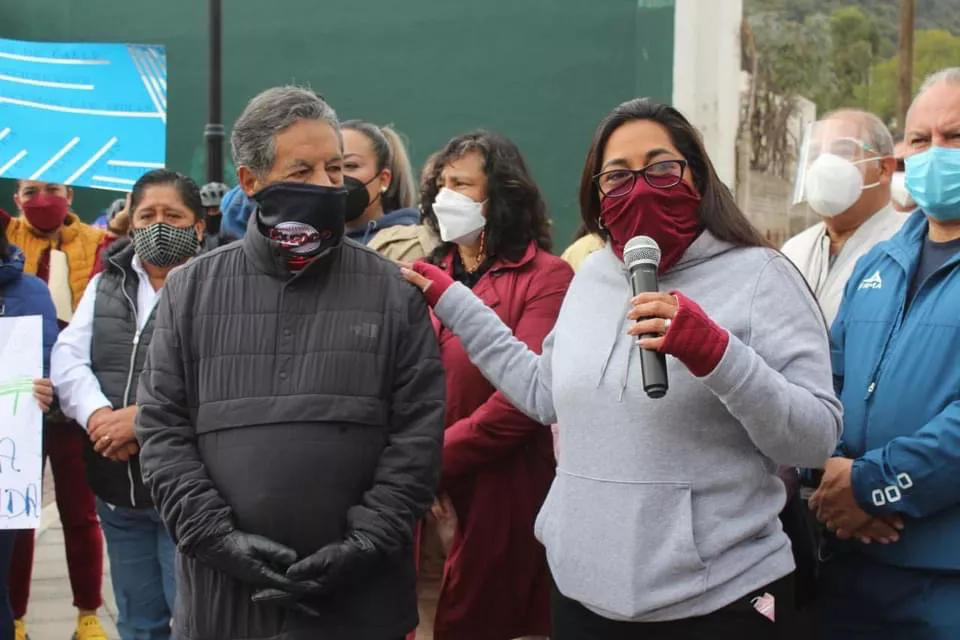 E8B3E858-905D-4978-B732-13B6A8830AAE