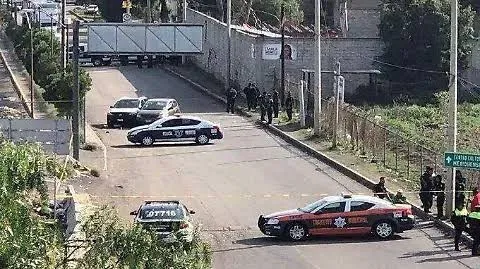 17441990687691702317547023477927