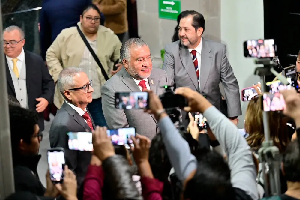 facebook_1763644602970_7397261612819001669