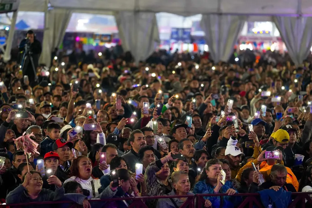 facebook_1759680798660_7380636212544252681