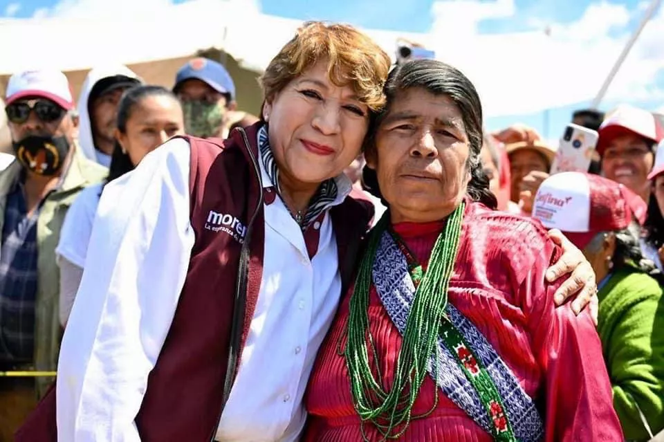 11C425C5-06BB-455D-AC25-07A8CF16AA42