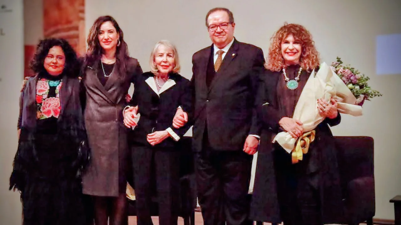 facebook_1762952220738_7394357551253735501~2