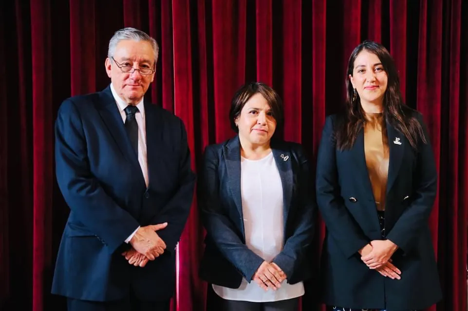 4387C063-7383-4DC7-B1F6-BBB24D9A67BA