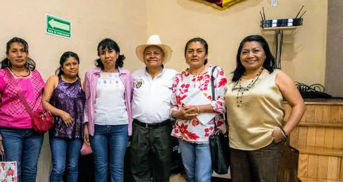 facebook_1739212016086_7294783915917982392