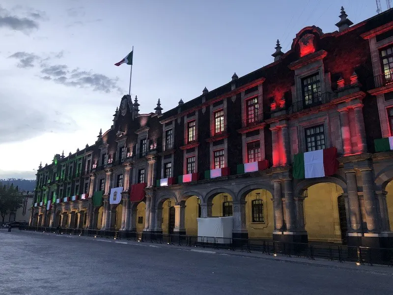 morena-cambios-en-estructura-de-gabinete-sin-impactan-en-burocratas-453189