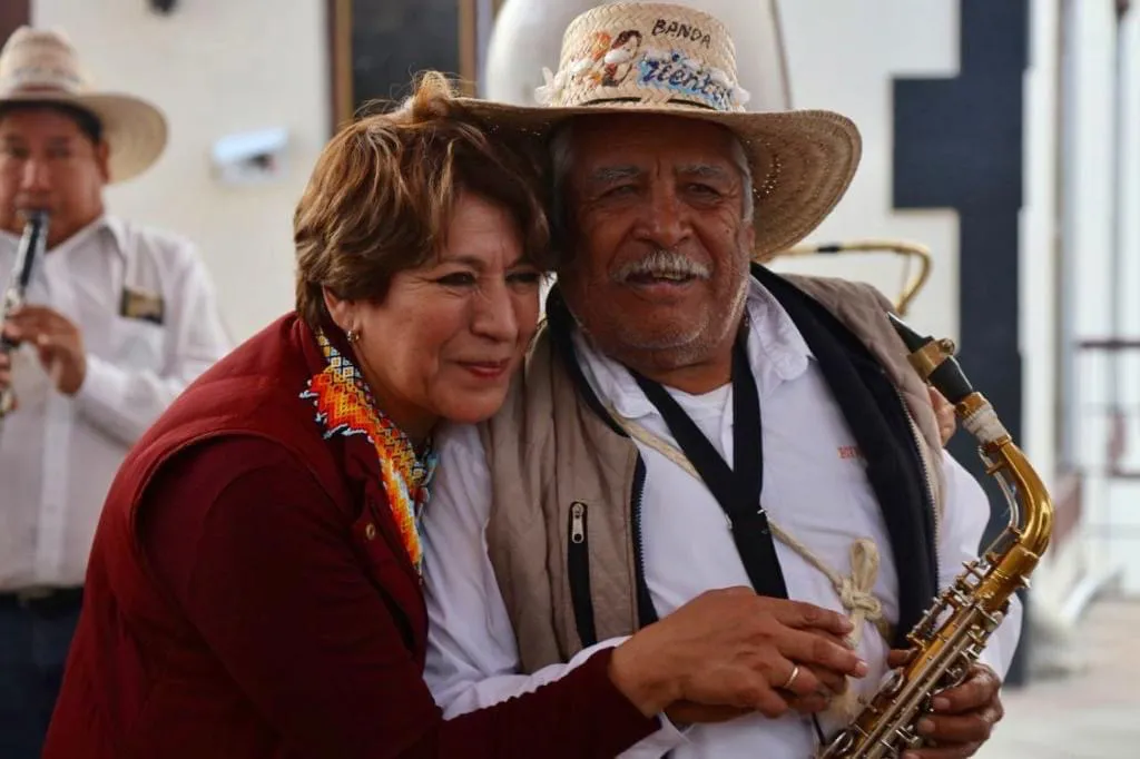 D56392C2-E00A-4E83-8628-5D04B2F840B1