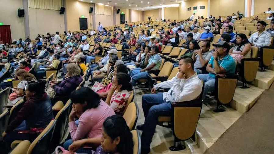 facebook_1739211998630_7294783842703054858