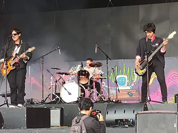 facebook_1725769031810_7238399953200083192