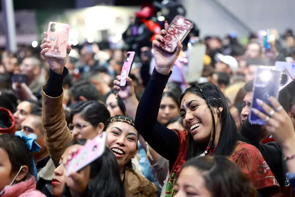 facebook_1759575631581_7380195109846747556