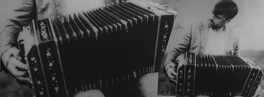 Il bandoneonista Pablo Corradini - Fotografo Fabrizio Centioni (Fotomobil - Macerata - Italia)
