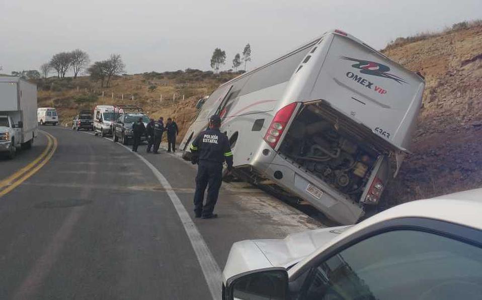 los-demas-lesionados-son-atendidos_0_369_864_537