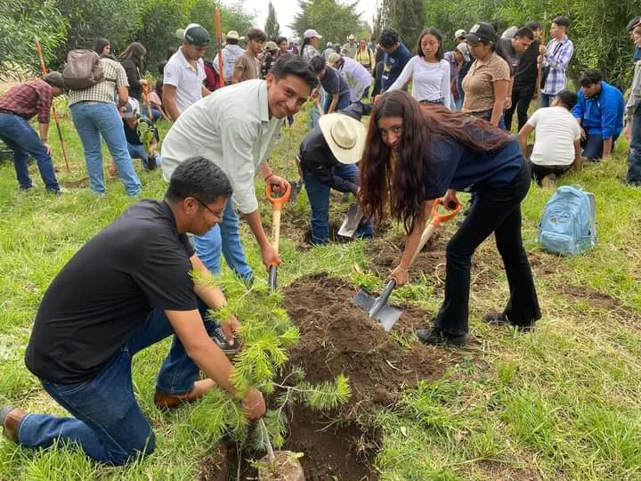 facebook_1726518341097_7241542784137880898