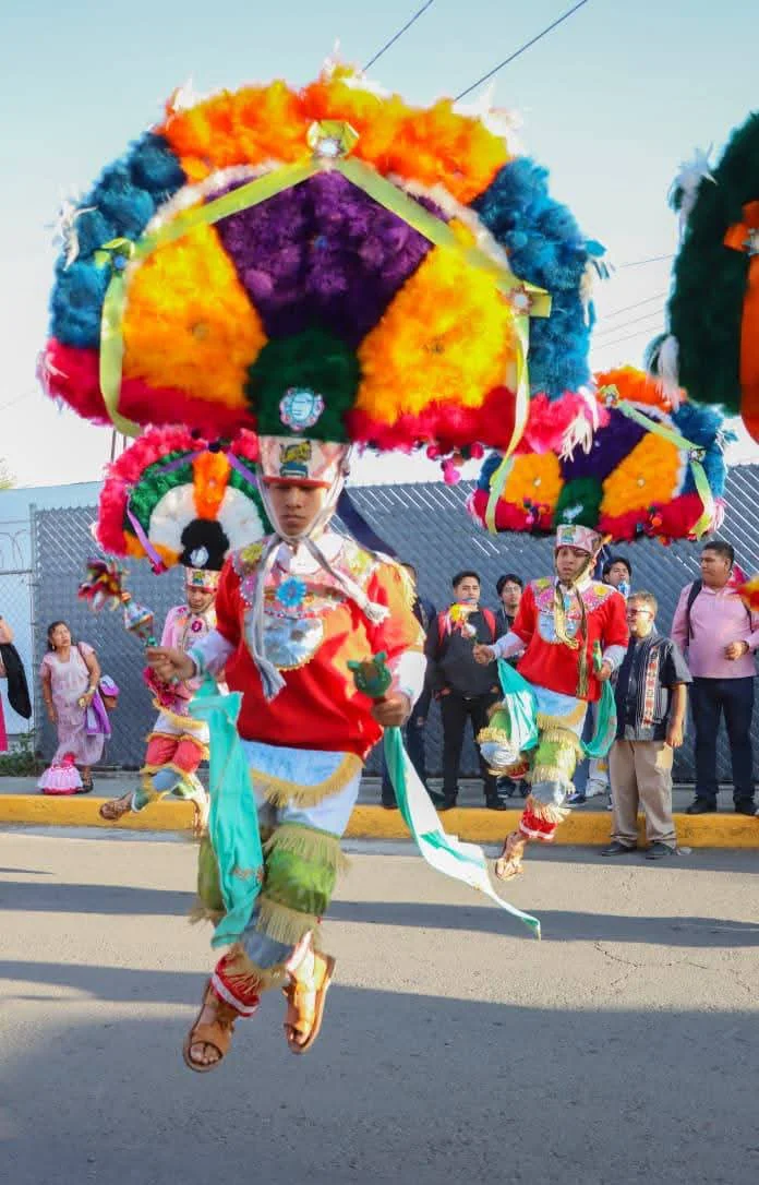 facebook_1774017804084_7440769971743596478