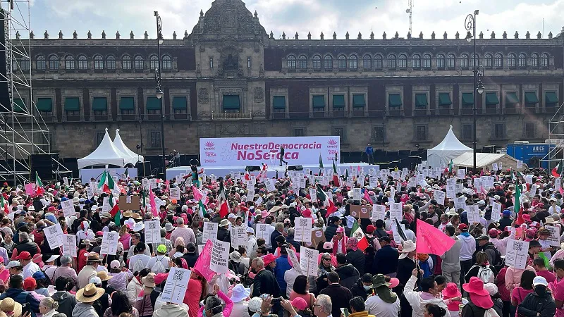 marchaDEMOVCRACIApalacio