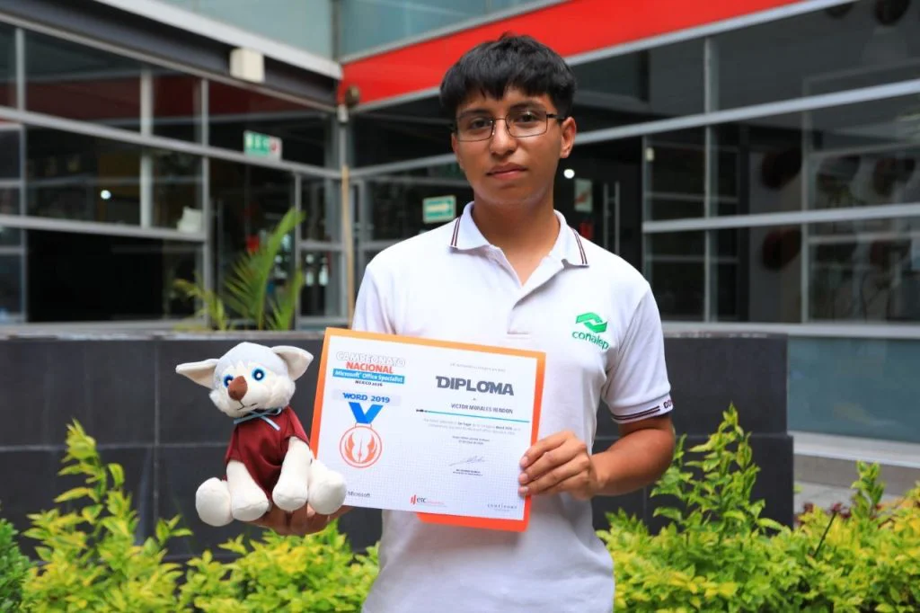 Obtiene-estudiante-del-Edomex-tercer-lugar-nacional-en-Microsoft-Office-3-1024x682