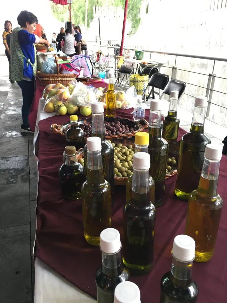 94FF69C4-A21A-4C6C-98AB-1DF3C74944E2