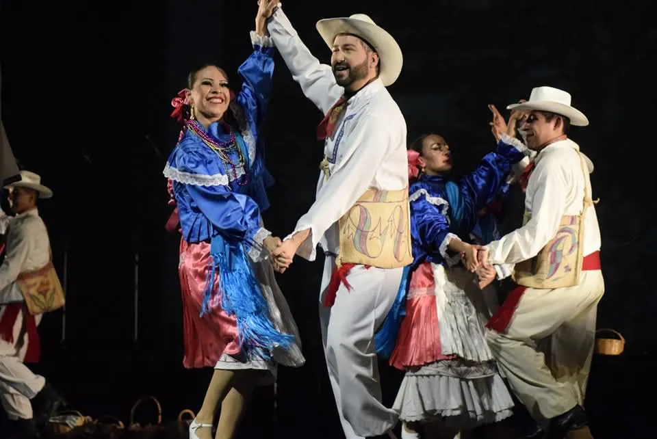 facebook_1761136923269_7386743641817124411