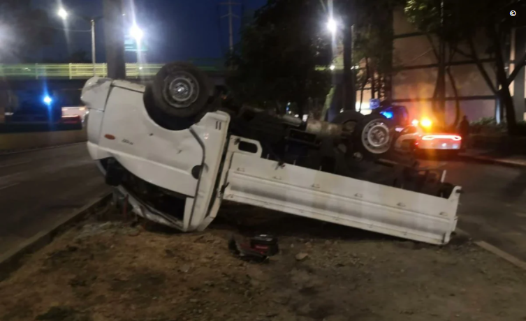 accidente-cdmx-camioneta-cocaína